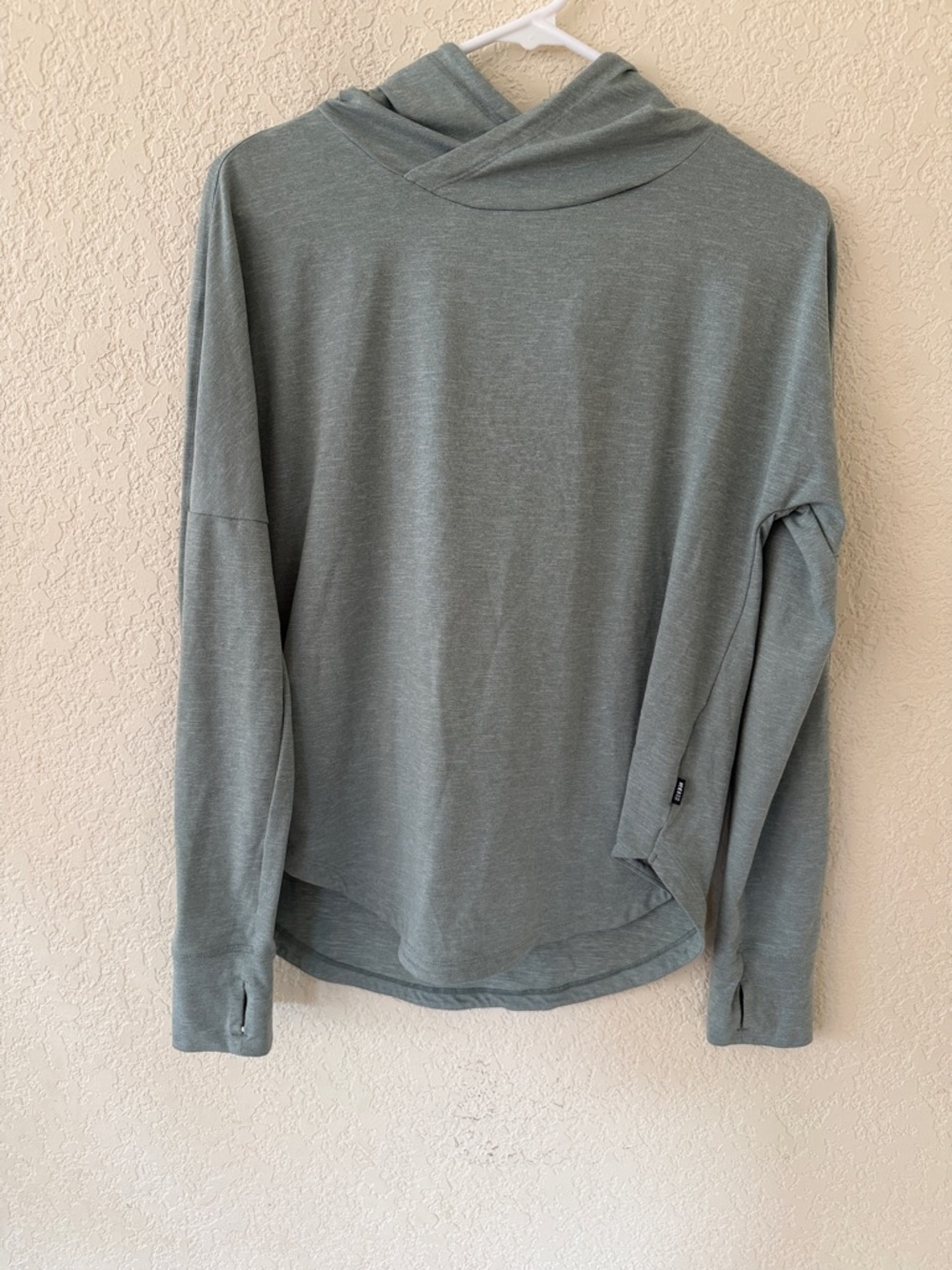 REI sunshade Sahara lightweight hoodie shirt sage green